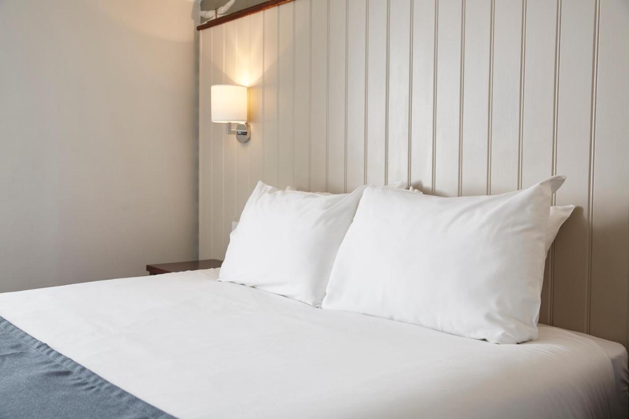 By Greene King Hotel